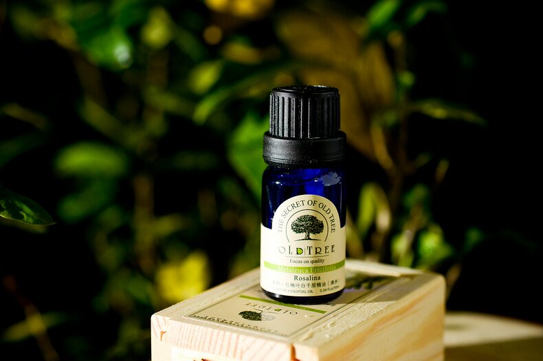 老树 石楠叶百千层精油 10ml 单方精油 细致毛孔 祛痘