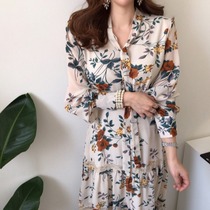 Korea Autumn Costume Chic Retro Crumbed Lace Parquet to receive waist temperament Long sleeves Dress Snowspun Long Dress