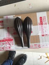 The long axis of the wood shaft of the black sandalwood