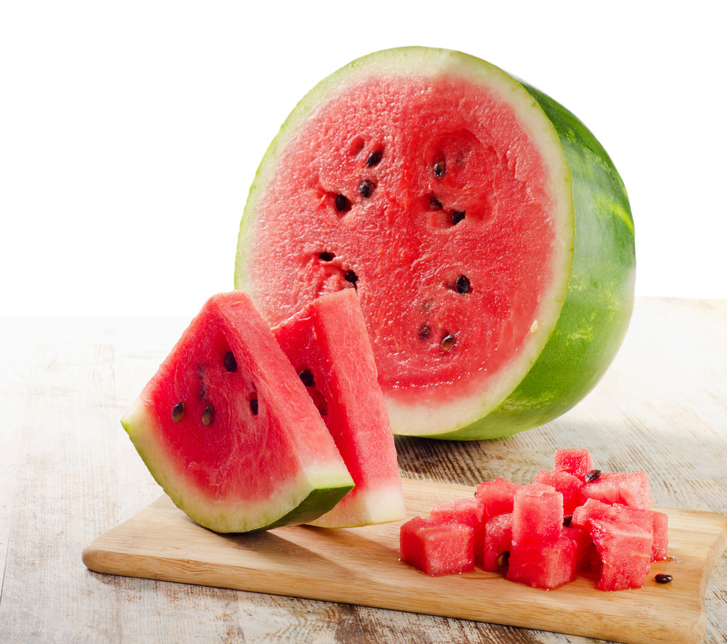 切开的西瓜,千万别用保鲜膜来裹?