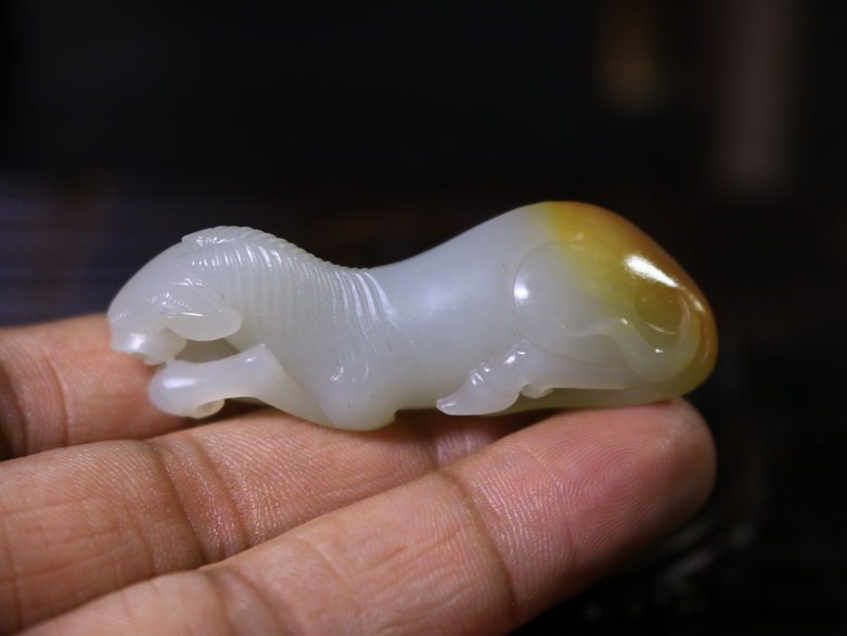 新疆和田玉石苏工白玉籽料宫廷马生肖马玉佩玉牌男女吊坠玉坠新品