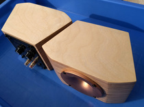 Adjustable ultra-high frequency divider volume made with JBL2408H-2 adjustable Birch Box respectively