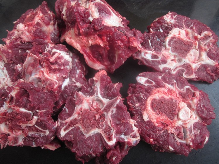 生脖骨牛脊骨新鲜牛骨黄牛骨 新鲜牛肉牛脊椎骨牛骨头带肉牛骨_双氙