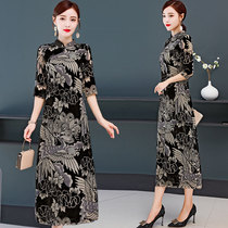  High-end big-name gold velvet dress early spring 2021 new socialite large size womens clothing worn in their 40s and 50s