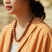 No Good to see City India Old Mountain Honolulu natural original wood color large beads necklace handmade sandalwood beads (vowel beads)