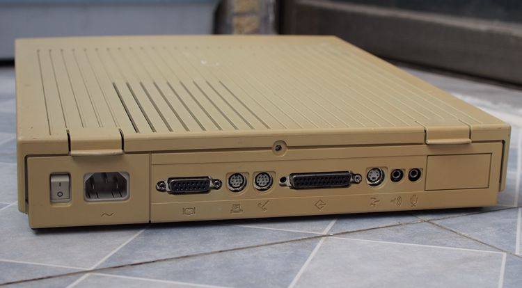 苹果麦金塔macintoshlcii古董电脑