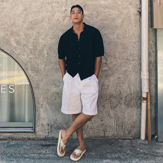 South Korea Dongdaemun purchasing men's JACKPOT thin high-quality double pinch straight half elastic waist casual shorts
South Korea Dongdaemun purchasing men's JACKPOT thin high-quality double pinch straight half elastic waist casual shorts