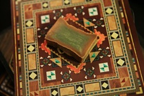 Crown Syrian Ancient Soap Wet Trial Dress 45 gr Laurel Oil 20 Natural Soap Base Clean Face Bath