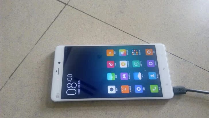 手机进水,屏幕有水印,有什么方法能去除呢?