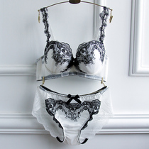 Hepburn style classic black and white embroidery deep V thin section gathered bra set Large size lingerie underwear two-piece set