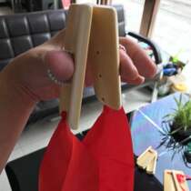 Hand pinch quick plate bamboo plate simple and easy to beat (length 10 cm width 4 cm)