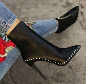 European and American punk women’s boots spikes metal decorations black and white women’s boots Knight boots