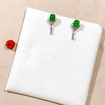 (Green egg face earrings) 18 gold inlaid jade ice simple earrings