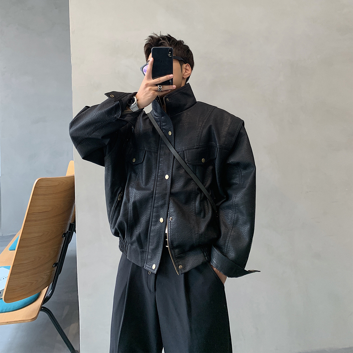 小胡子店2023复古假两件皮衣夹克男士短款宽松翻领机车服外套潮流