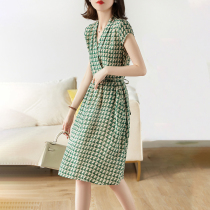 Sandro Svpr V collar fly sleeves real silk mulberry silk dress dress women 2022 Summer new display slim temperament