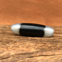 Tibetan Tianzhu black and white Tianzhu genuine to pure Agate chalcedony package pulp oil run weathering clear