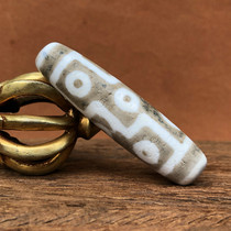 Tibet Tianzhu Tibetan legend Nine eyes Tianzhu fire for Tianzhu genuine products to pure agate chalcedony pulp oil run