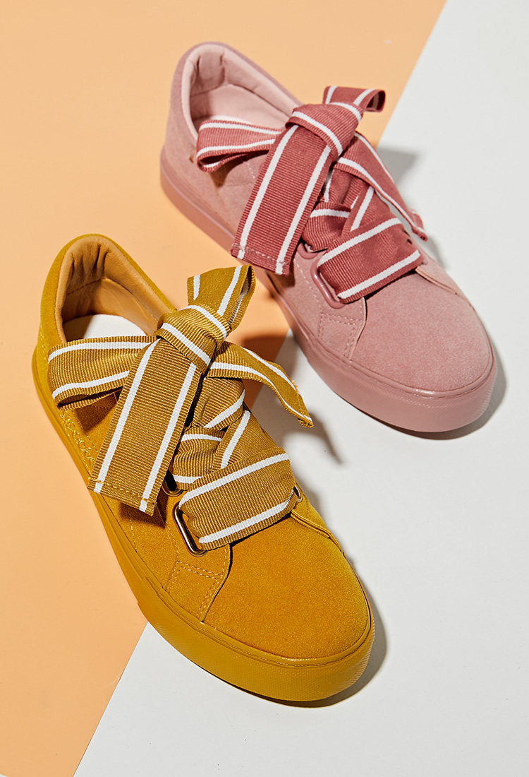 西遇女鞋2018春款猪皮条纹织带字母刺绣圆头系带休闲鞋女平底板鞋