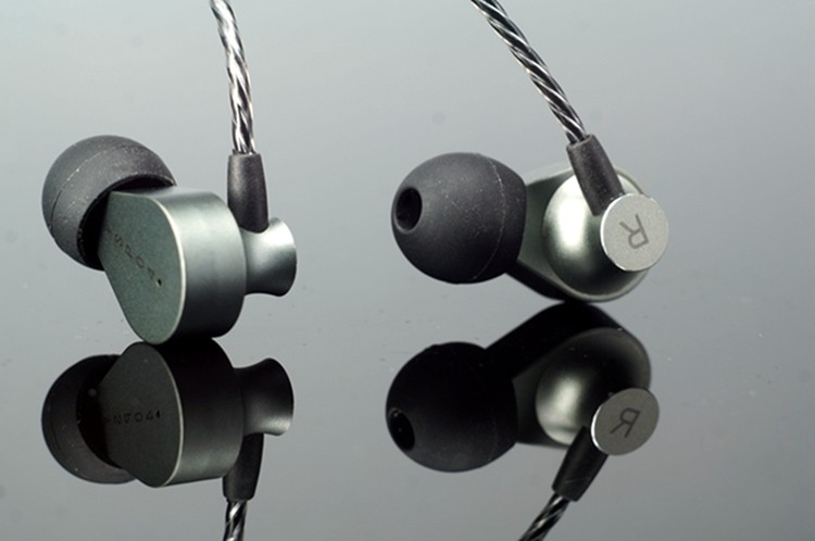焱声调音师定制10mm钛振膜单元入耳式耳塞德国金属工业风监听耳机