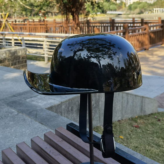 결함이있는 복고풍 산적 DS 성격 야구 모자 반 헬멧 힙합 야구 모자 장식 모양 헬멧 결함이있는 복고풍 산적 DS 성격 야구 모자 반 헬멧 힙합 야구 모자 장식 모양 헬멧