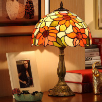 Yi Xuan European style creative pastoral sun flower Bedroom bedside lamp Wedding gift dimming LED art retro table lamp