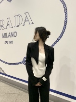 BABYblue (versatile mix) black arc cut jacket design sense temperament short suit