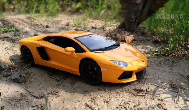 双鹰遥控车兰博基尼超大充电变速多功能重力方向盘遥控跑车模型