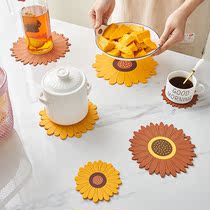 Cute insulation mat home cartoon coaster kitchen placemat pot mat pot mat creative silicone insulation mat table mat beautiful