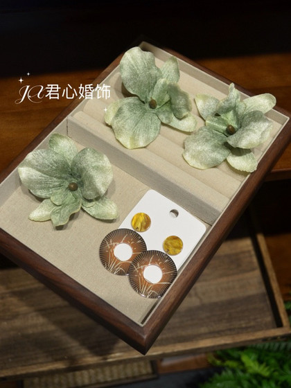 새로운 중국 스타일의 머리 장식 xiuhe 의류 Cheongam 레트로 고급 블루 꽃 연령 감소 드레스 사진 신부 머리 액세서리 새로운 중국 스타일의 머리 장식 xiuhe 의류 Cheongam 레트로 고급 블루 꽃 연령 감소 드레스 사진 신부 머리 액세서리