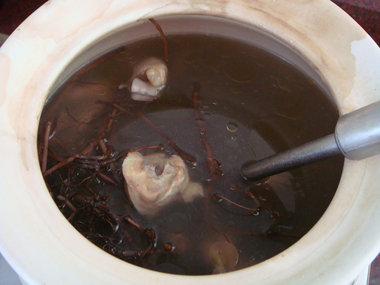 野生新鲜艾根艾叶根5月老艾根艾草根滋补养生煲汤中草药一斤包邮