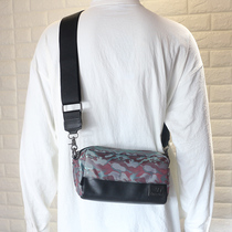 Mens crossbody bag Tide brand Korean fashion camouflage shoulder bag men and women casual nylon waterproof small satchel ins ins