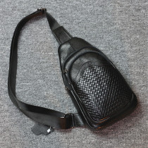 Leather mens bag mens chest bag 2019 new first layer cowhide embossed Plaid satchel bag Korean fashion casual shoulder bag