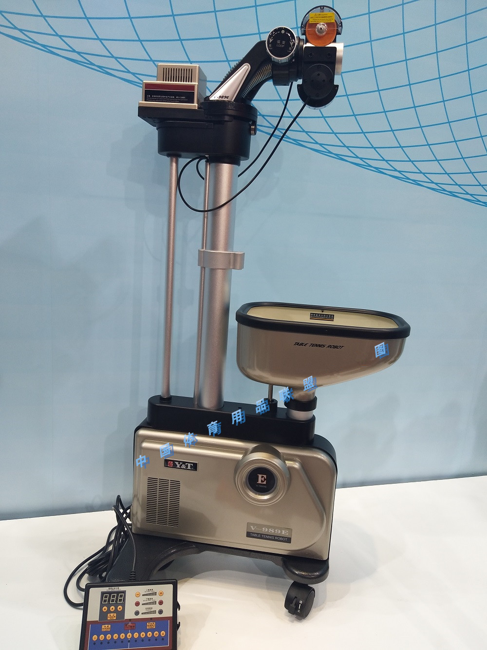 泰德v989e 乒乓球发球机智能落地式全自动发球陪练多落点训练器