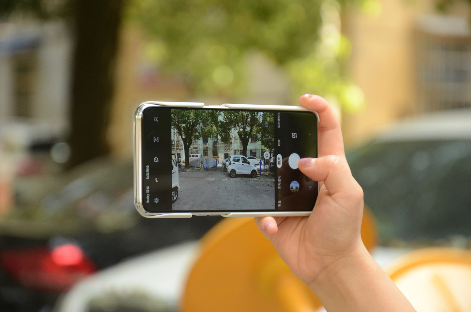 最后这部分我们来说说三星galaxy a80的拍照吧.