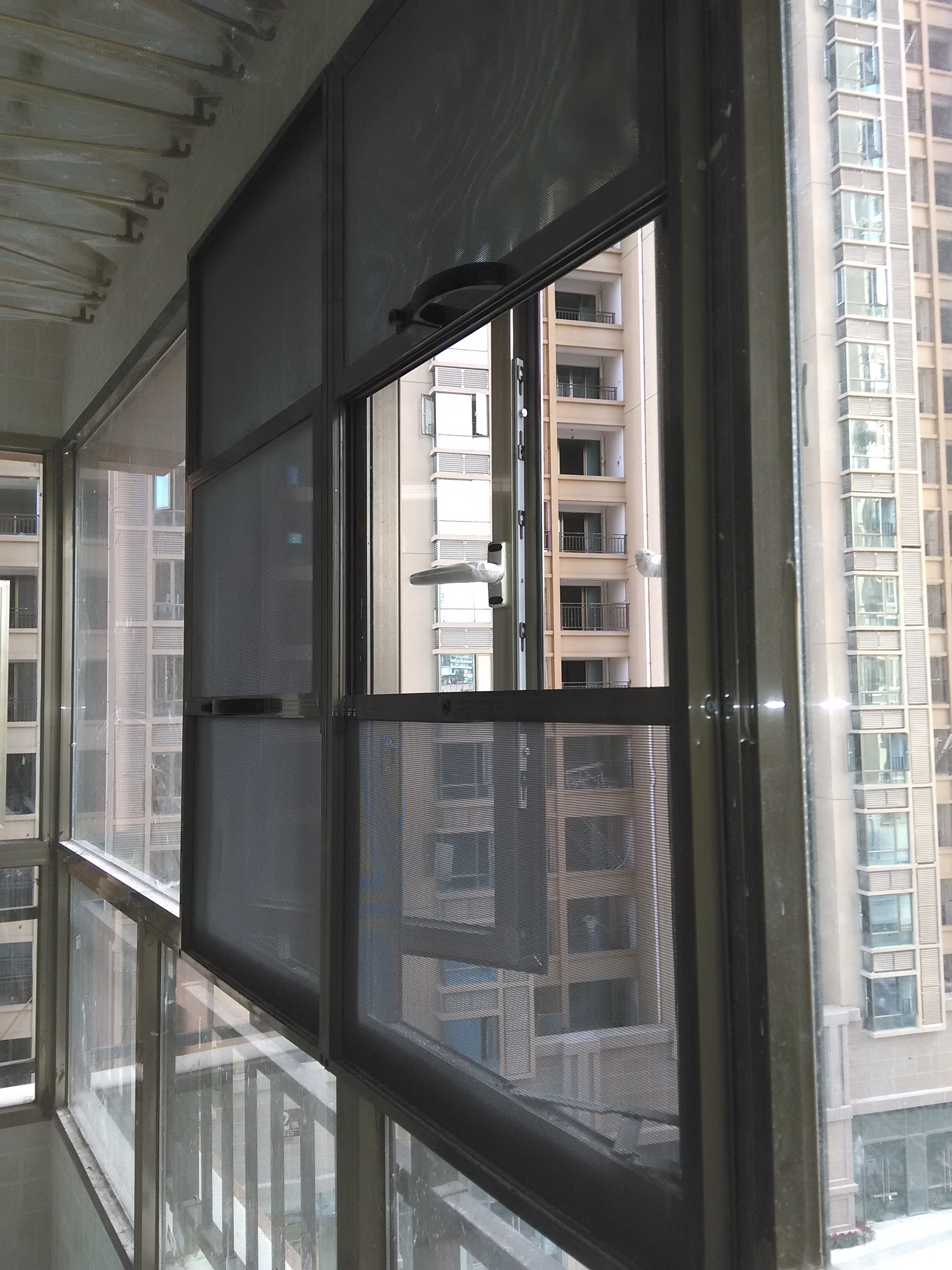 【厂家直销】三趟金刚网防盗纱窗防鼠防护儿童跌落贵阳包安装!