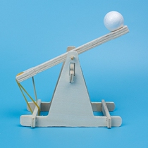 Wooden stone throwing frame technology small production small invention solid wood pitching material Carpenter ancient carpel physics class