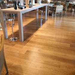 Muyuanrenjia manufacturer direct sales lock can geotherm warm oak oak three-layer multi-layer solid wood floor E0 grade ring