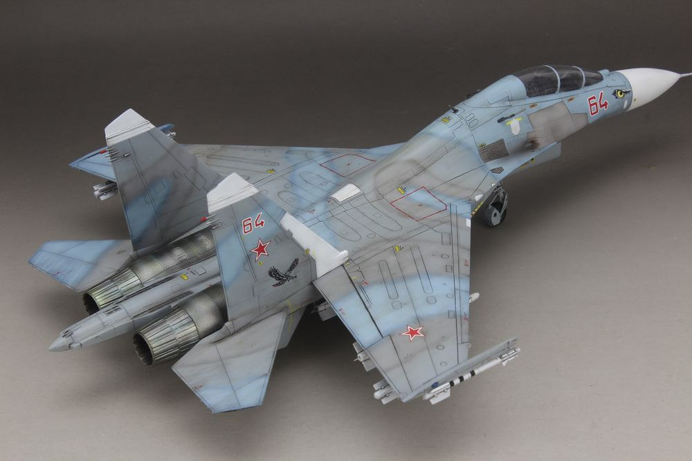小号手拼装军事飞机模型80301仿真1/48苏su-27战斗机航模全套配件