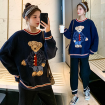 Pregnant womens autumn suit fashion model 2020 new bear sweater knitted belly pants two-piece Spring and Autumn Winter