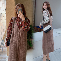 Pregnant womens autumn suit jumpsuit autumn dress 2020 new womens long sleeve winter sweater strap two-piece spring