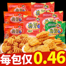 Dog-tooth pizza rolls after 80-year-old nostalgic spicy snacks Snacks puffed casual puffed snacks