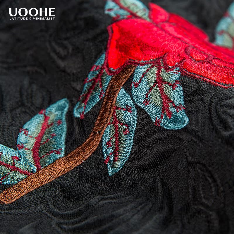 UOOHE2017春季新款棉服男 时尚青年花卉刺绣个性潮流外套男士棉袄产品展示图3