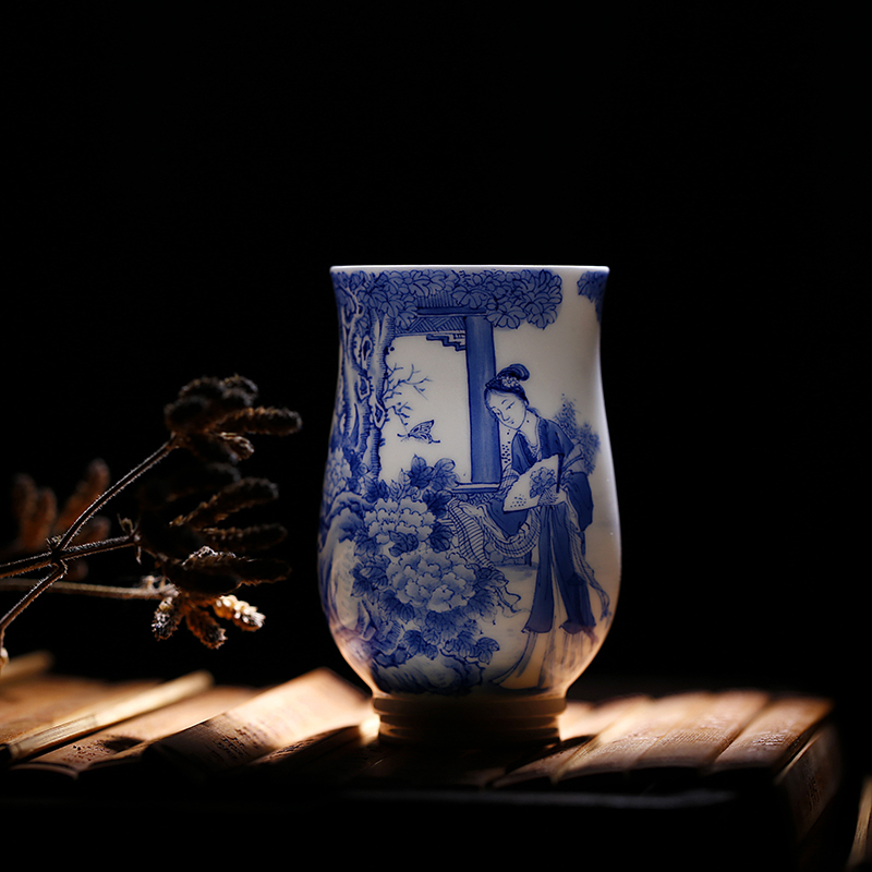 Zhen Huan the twelve beauties of blue and white set of CPU full checking porcelain wedding gift sample tea cup fragrance - smelling cup