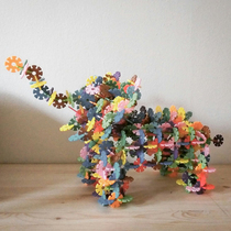 Snowflake building blocks childrens kindergarten plastic assembly toy to give people a birthday gift for childrens day