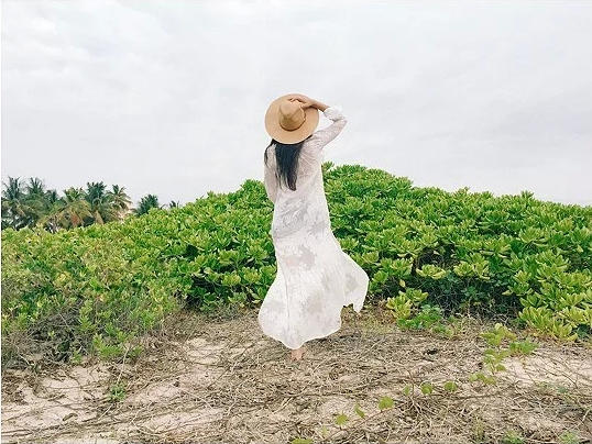 露背装让你看起来时髦又高级