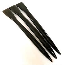 High-quality black horn does not ask for help the old man is happy to scratch the itch scratch the back and make the whole pure natural black buffalo horn