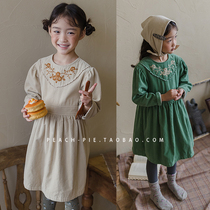 Clear Cabin Spot Peach Pie Korean childrens clothing 2021 winter embroidery flowers girl plus suede dress CUHK Tong 332