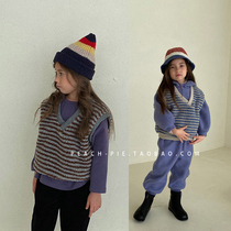 Clear cabin spot Peach-pie Korean childrens clothing 2020 winter children V neckline lamb suede waistcoat 335