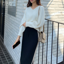 Bai Luoan loose long sleeve V-neck sweater womens autumn and winter New lazy wind pullover solid color simple base sweater