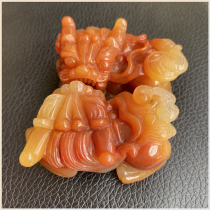 Yunnan Huanglongyu a pair of red eggplant Mountain Hongyun the head of the fortune the transfer of evil the small person pendant